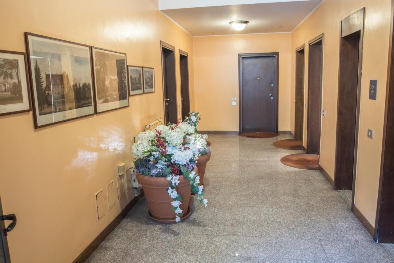 Appartamento Renovated Flat Near Duomo - Lamarmora Milano Esterno foto